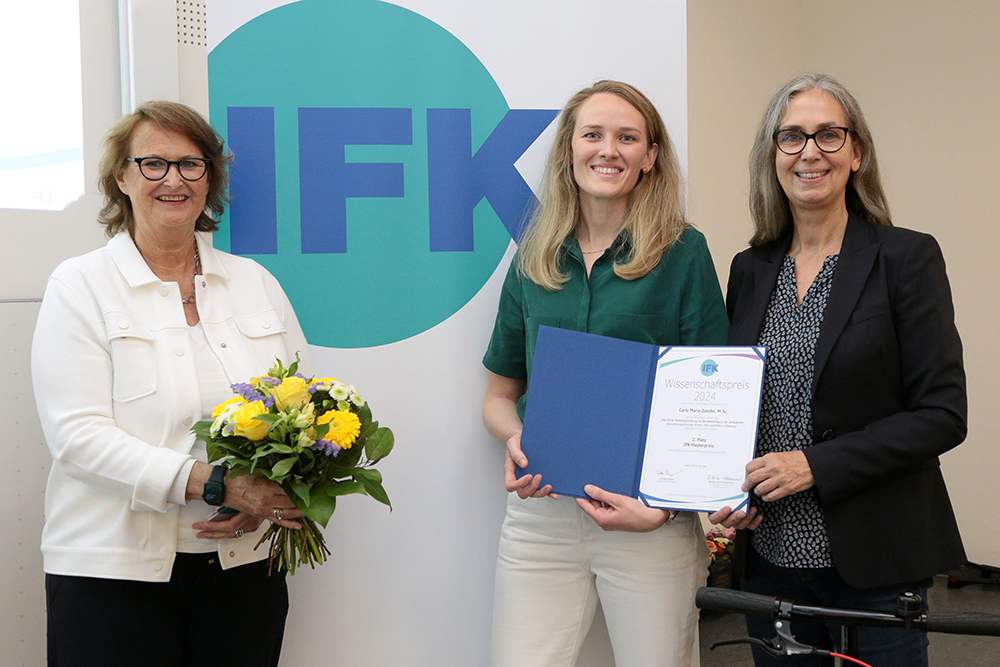 Vagina anusdan uzoqda joylashgan fotosurat